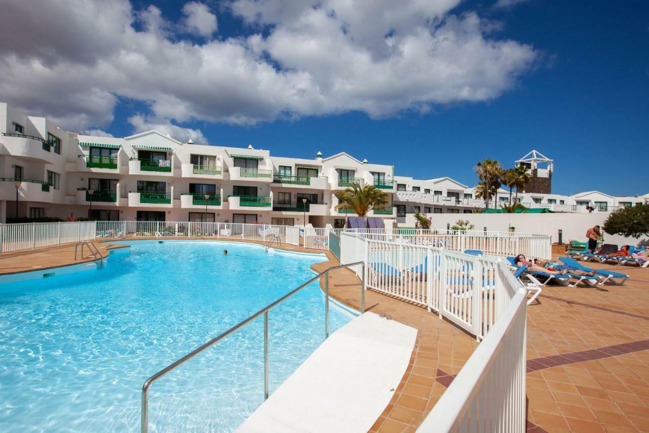 Luxury Beach Front Apartmentos Tahiche Costa Teguise Exterior photo